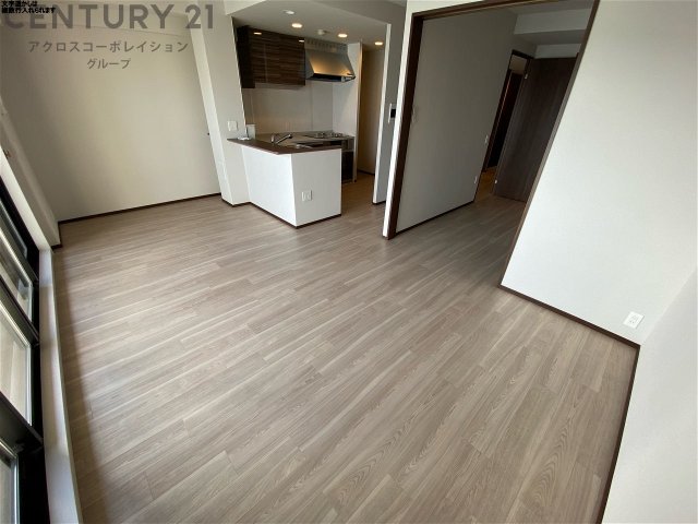 居室・リビング　床暖房つき！日当たり良好☆