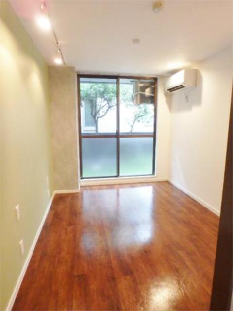 居室・リビング　別号室の参考写真です