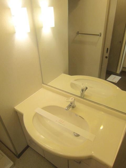 洗面設備　★便利な洗面台です★