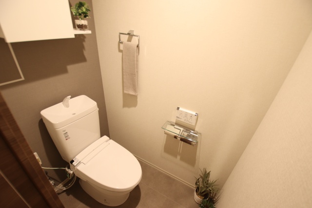 トイレ　※別号室の参考写真です