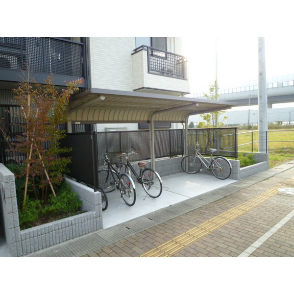 駐車場　駐輪場