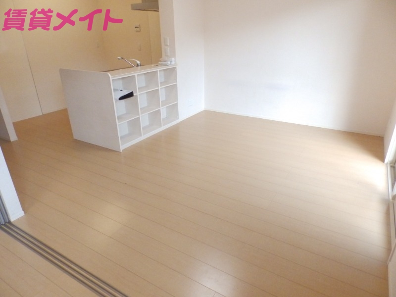 居室・リビング　同型参考写真