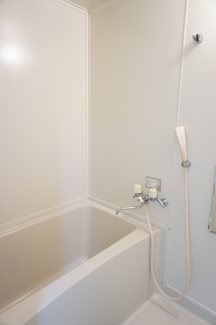 バス・シャワールーム　羌翫？