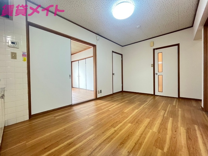 居室・リビング　同型別室のお写真です