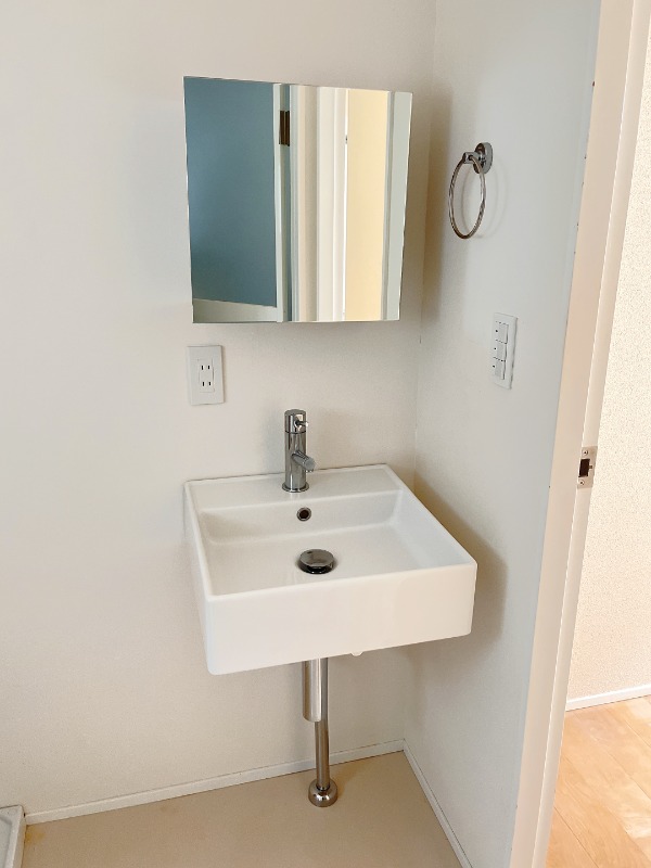 洗面設備　独立洗面台です♪