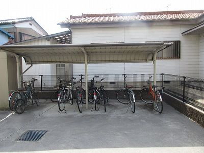 その他共有部分　屋根付き駐輪場