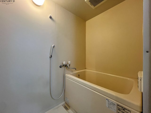 バス・シャワールーム　風呂トイレ別