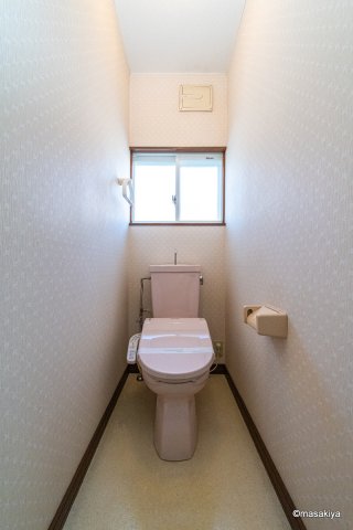 トイレ　トイレ　ウォシュレット付