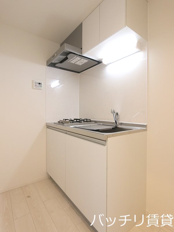 キッチン　同型タイプの為、現状を優先致します。