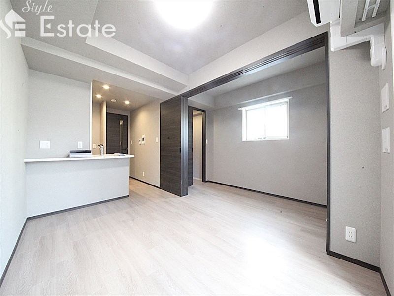 居室・リビング　内装