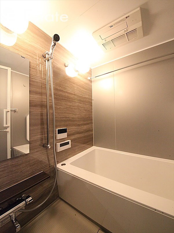 バス・シャワールーム　バスルーム