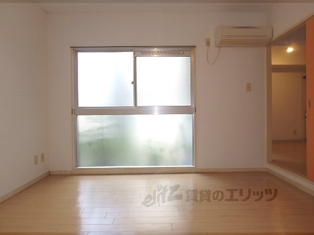 居室・リビング　洋室