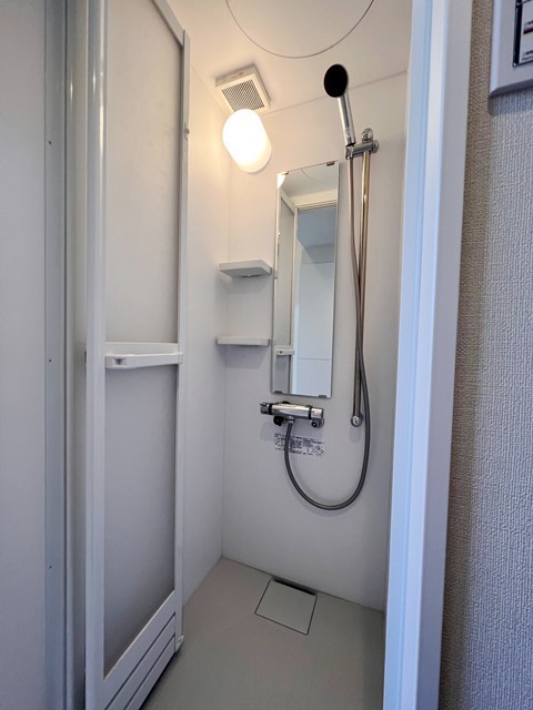 バス・シャワールーム　同仕様参考写真