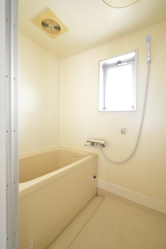 バス・シャワールーム　別間取・別部屋の写真を利用しています。現況を優先致します。