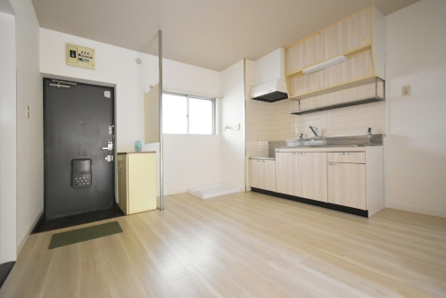 居室・リビング　別間取・別部屋の写真を利用しています。現況を優先致します。