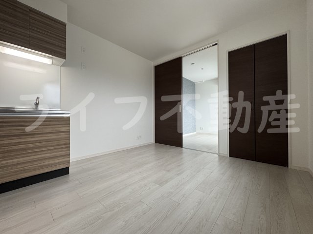 居室・リビング　こちらのリビングで趣味の時間をお楽しみください