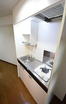 キッチン　別部屋の写真を使用しております。