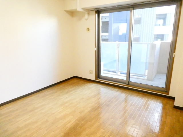 居室・リビング　７帖の洋室