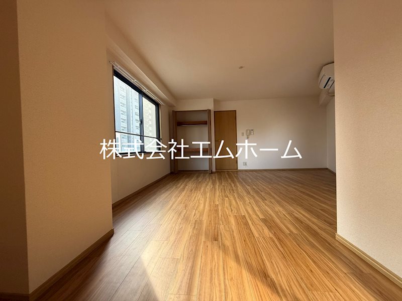 居室・リビング　洋室13.8帖　クローゼット（収納充実してます）