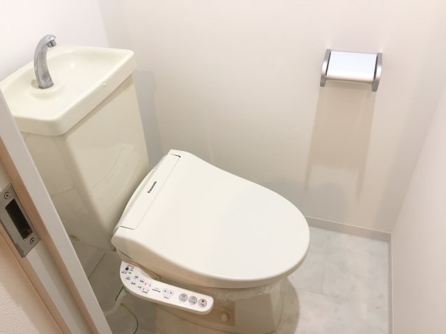 トイレ　※参考写真