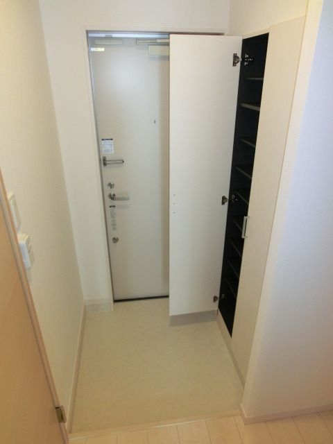 玄関　シューズボックス付玄関ルーム