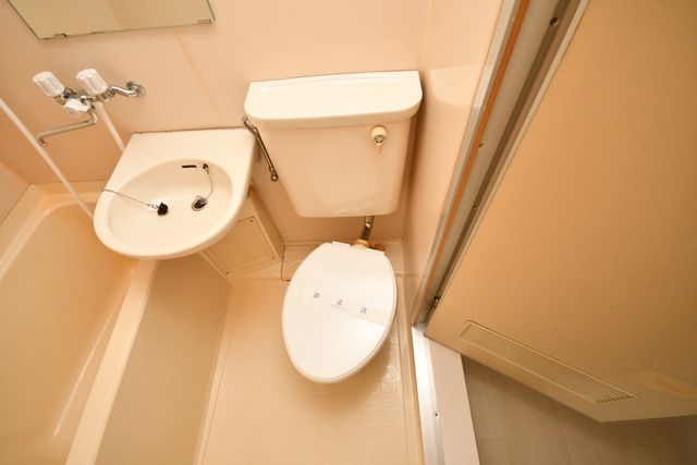 トイレ　トイレ