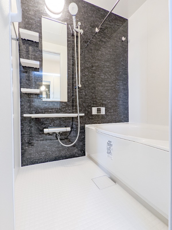 バス・シャワールーム　図面と現状に相違がある場合には現状を優先