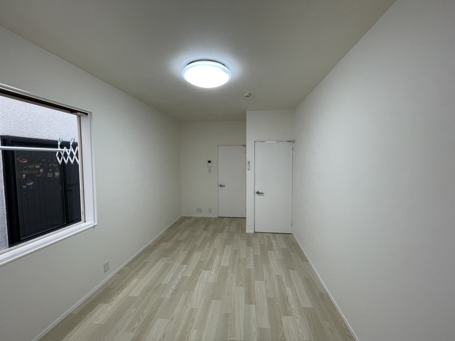 居室・リビング　洋間