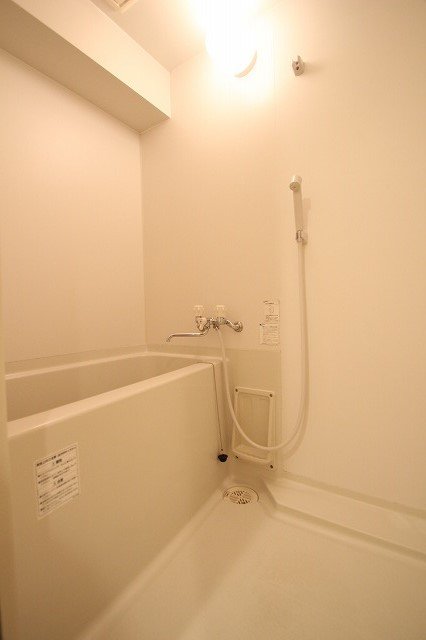 バス・シャワールーム　別号室の写真です