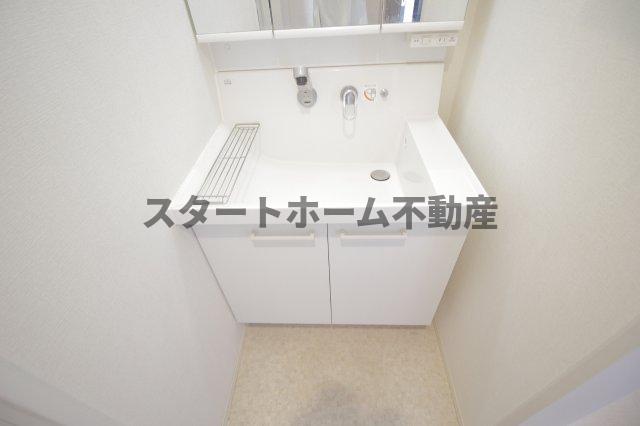 洗面設備　忙しい朝には欠かせない洗面所です