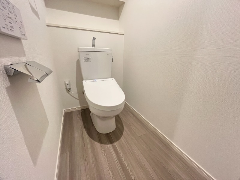 トイレ　別号室