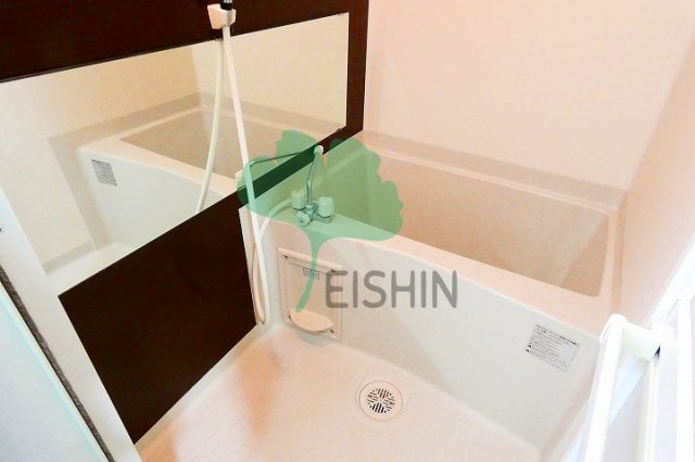 バス・シャワールーム　清潔感のある浴室です！