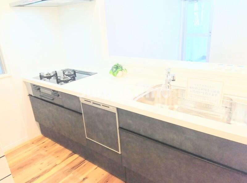 キッチン　キッチンでお料理をお楽しみください