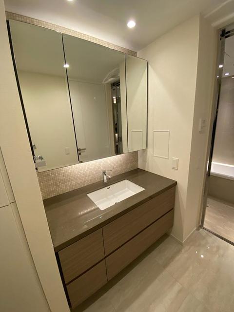 洗面設備　※写真は同タイプ住戸です。