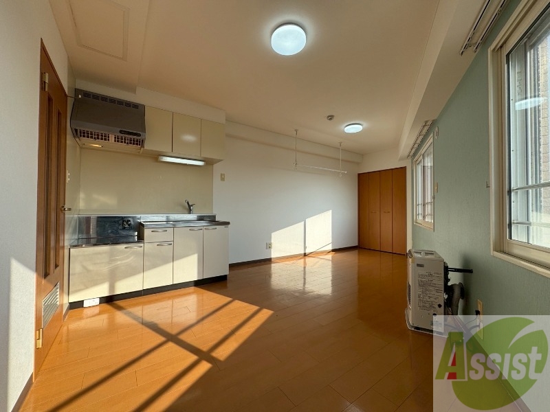 居室・リビング　広くてキレイなお部屋が広がっていて、充実した生活が送れそう。