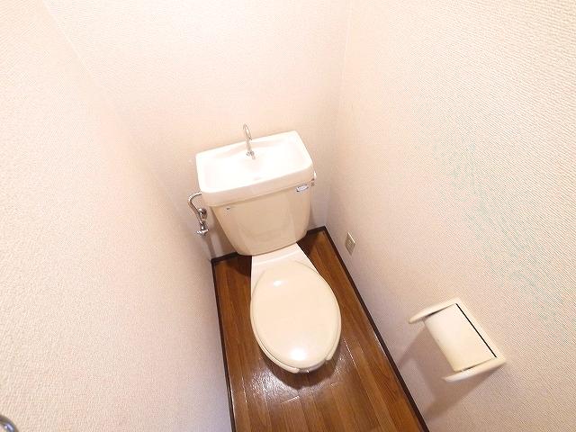 トイレ　落ち着いたトイレです
