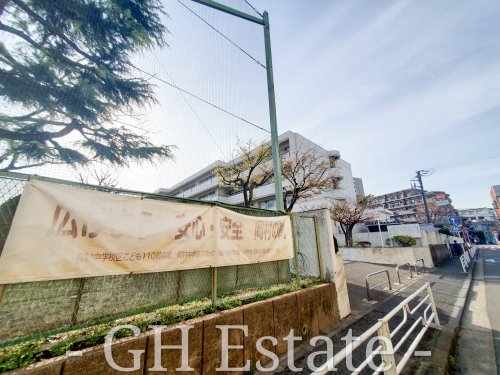 小学校　横浜市立滝頭小学校（小学校）まで311m