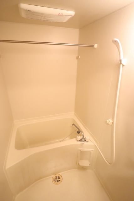 バス・シャワールーム　参考写真（同物件別部屋）