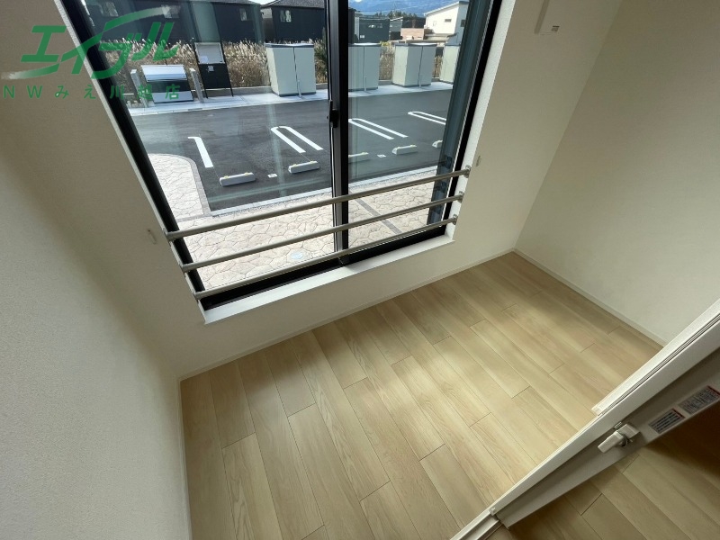 バルコニー　反転タイプ参考写真