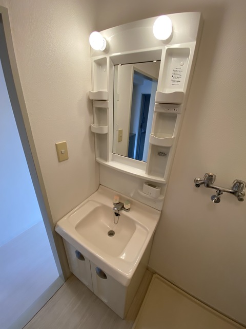 洗面設備　綺麗にメイクアップ。