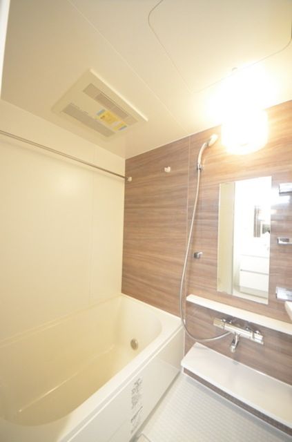 バス・シャワールーム　★お部屋探しはタウンハウジング高幡不動店まで★