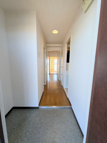 玄関　広々玄関