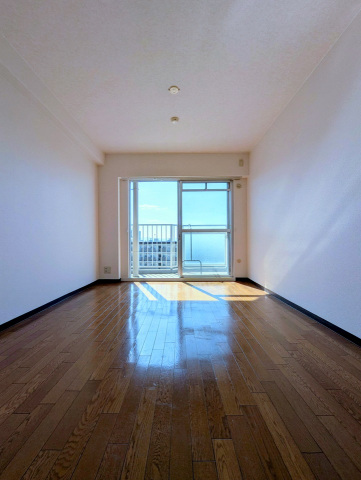 その他部屋・スペース　南向きで明るい洋室