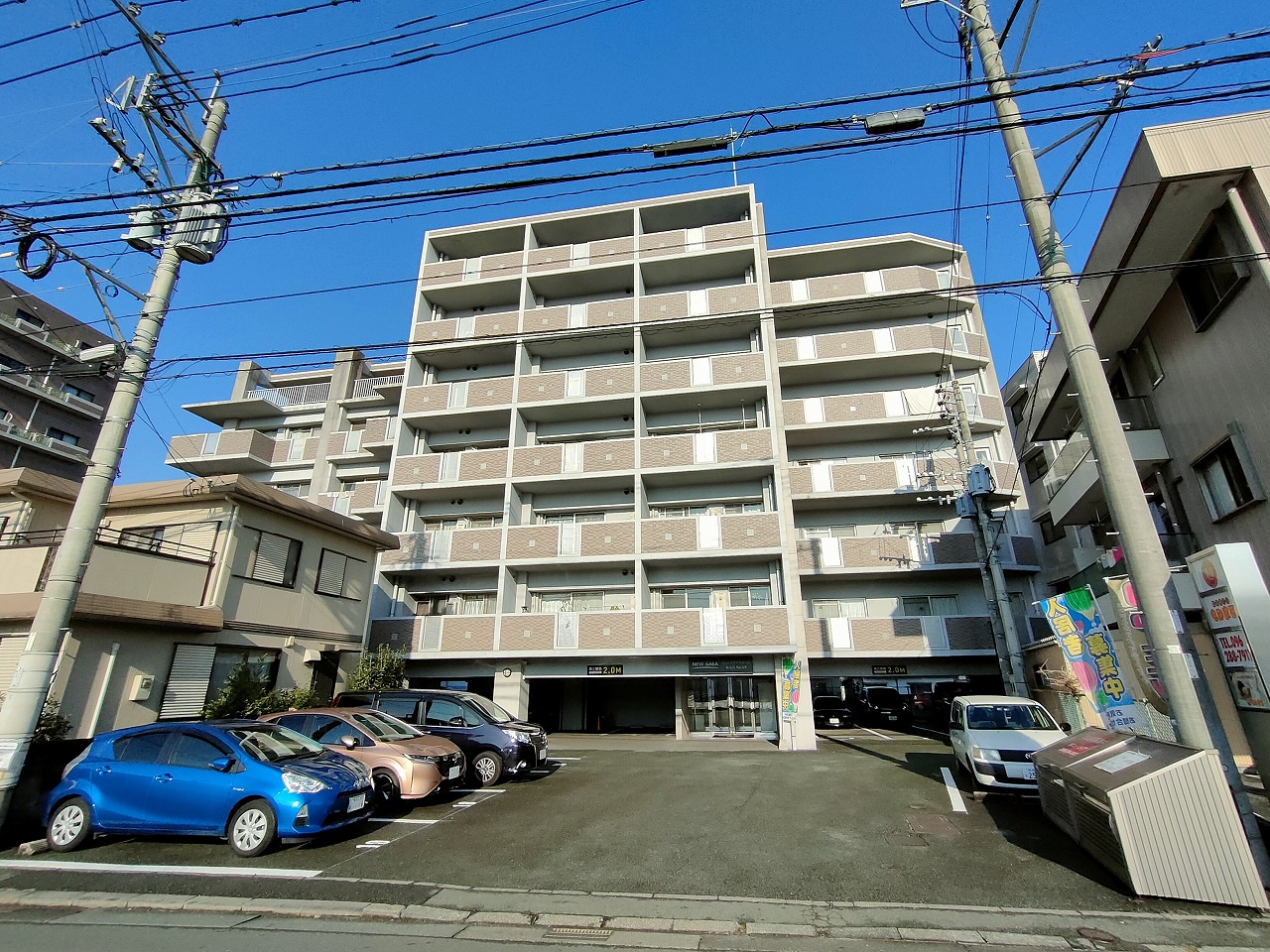 建物外観　2023年1月リニューアル！！宅配ボックス、防犯カメラ設置！