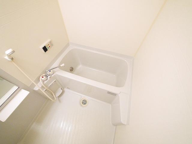 バス・シャワールーム　追い炊き機能付きのお風呂です