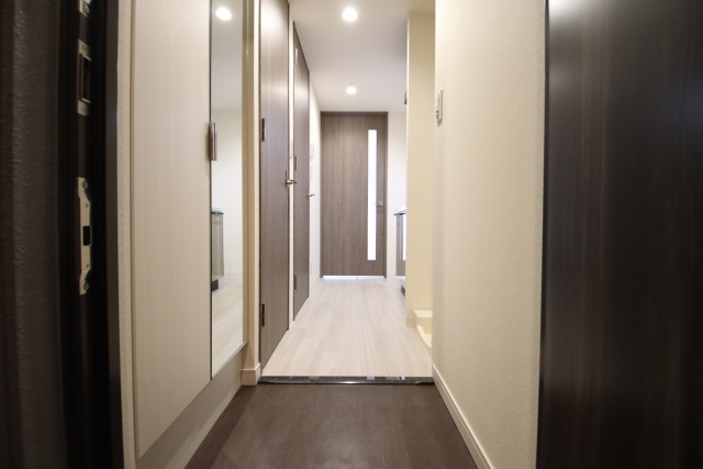 玄関　※別室の参考写真の為、現況優先です。