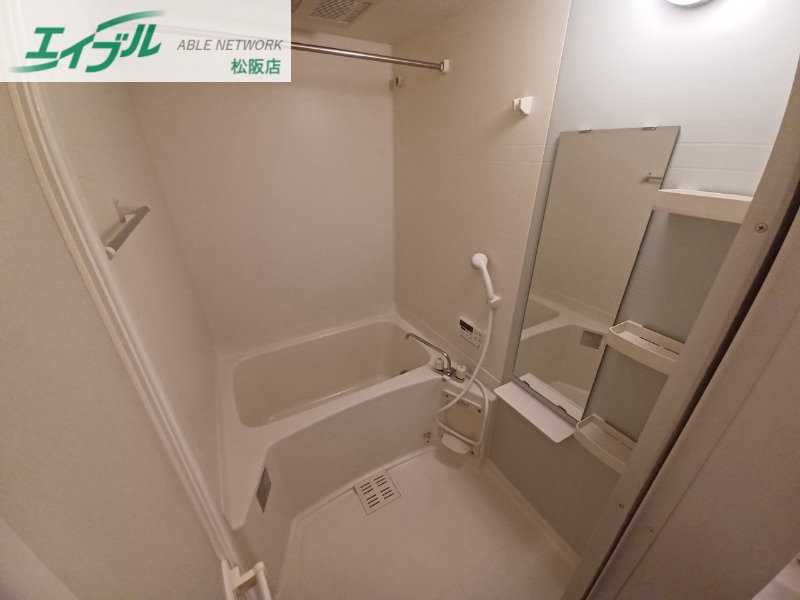 バス・シャワールーム　同物件別室反転タイプ画像