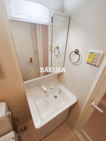 洗面設備　忙しい朝には欠かせない洗面所です♪