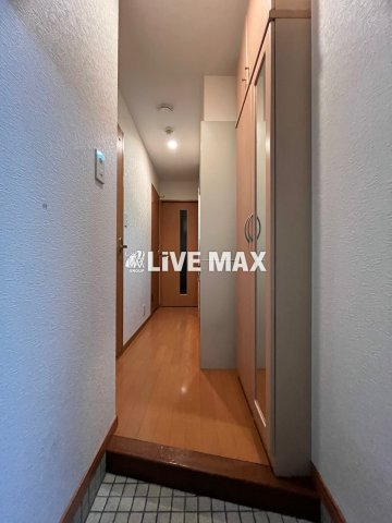 玄関　※別号室参考写真※