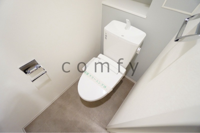 トイレ　ウォシュレット付きトイレ